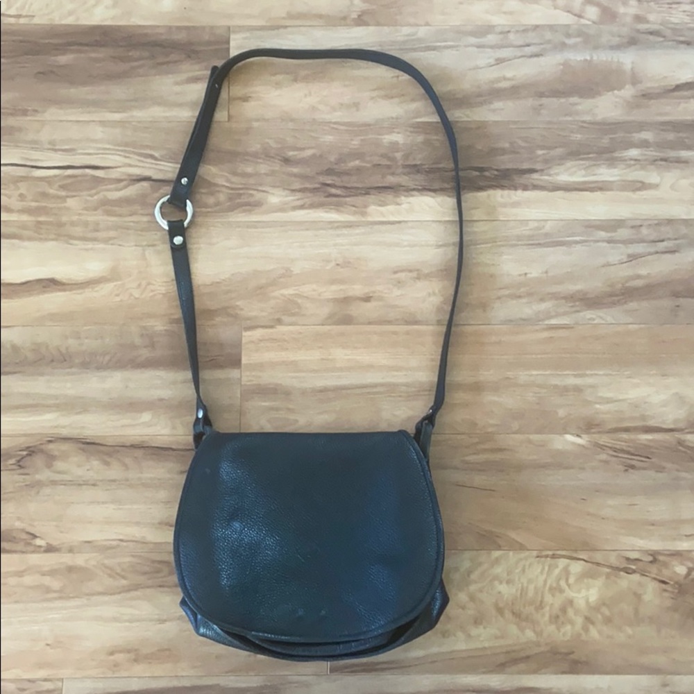 Piel & Arte Native 100% Leather Crossbody Bag